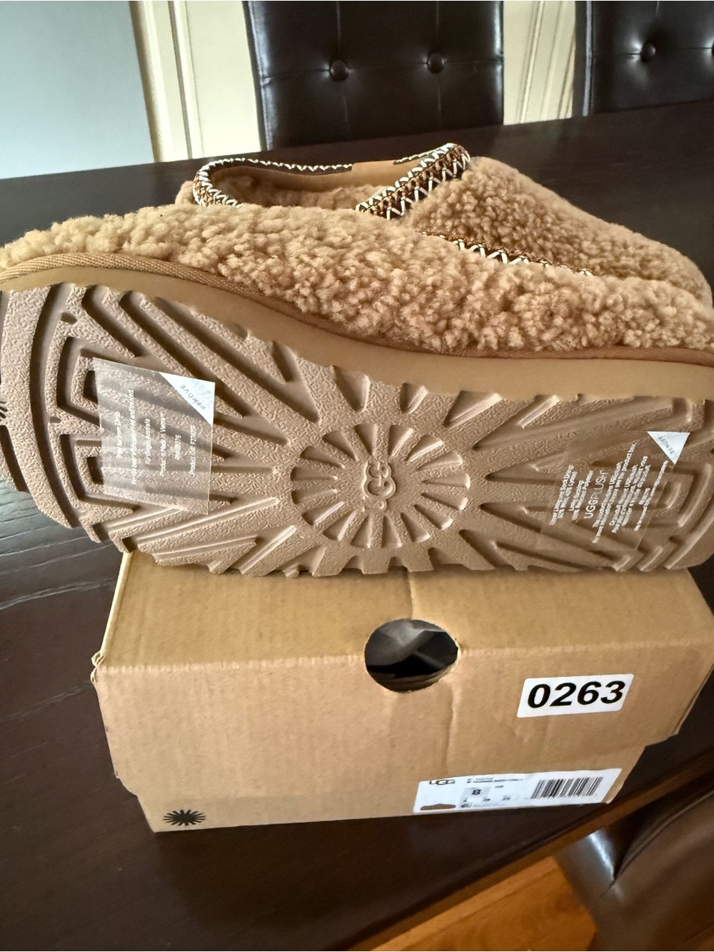 UGG Womens maxi curly Chestnut Shearling Slip-On Slippers - Picture 3 of 3